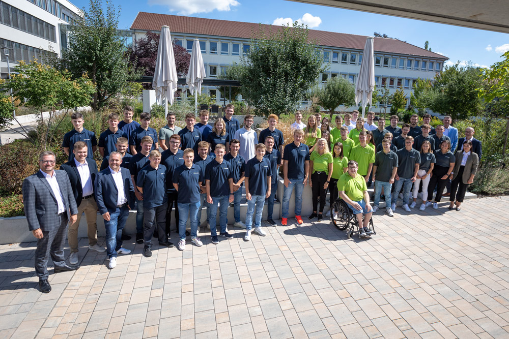 Auszubildende und Studenten der Netze ODR Auszubildende und Studenten der Netze ODR